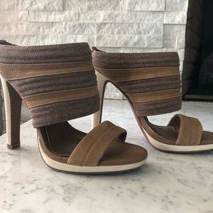 BCBG Max Azria brown & white multi colored mules